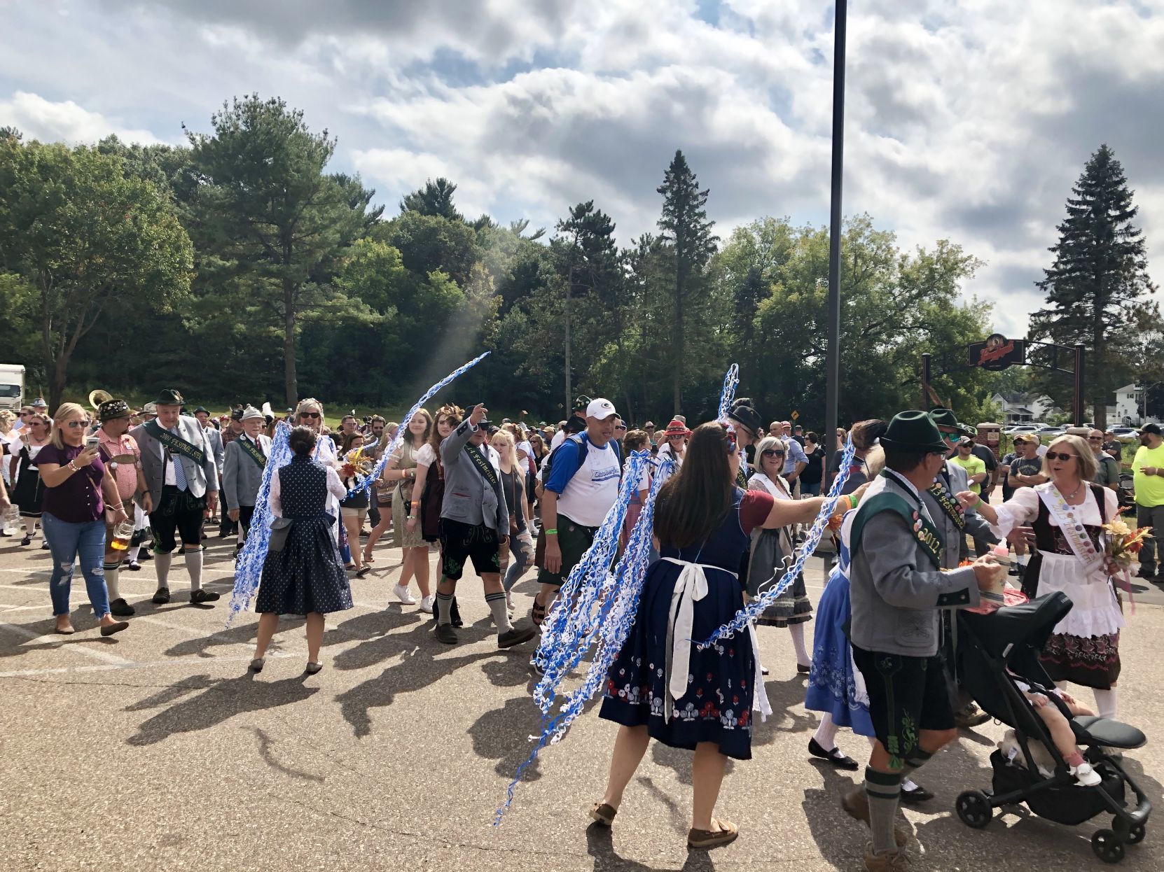 Oktoberfest 2019 royalty announcement and golden keg procession